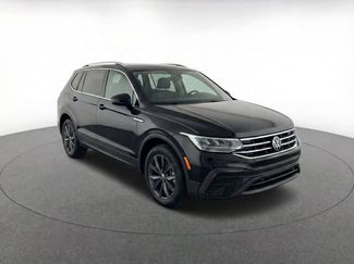 Used 2022 Volkswagen Tiguan SE video 2