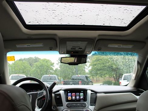 Used 2018 GMC Yukon SLT w/ Open Road Package AWD/4WD image 11