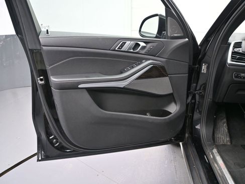 Used 2021 BMW X5 xDrive40i w/ Premium Package image 10