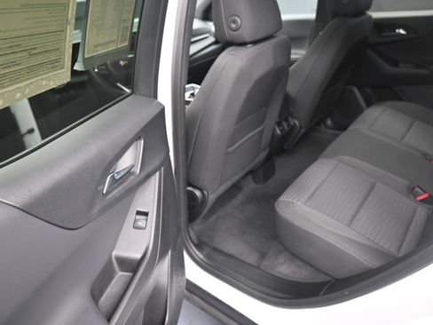 Certified 2025 Chevrolet Equinox LT w/ Safety and Technology Package image 17