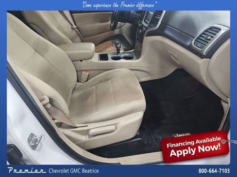 Used 2014 Jeep Grand Cherokee Laredo w/ Security & Convenience Group image 23