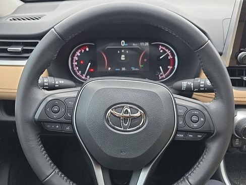 Used 2024 Toyota RAV4 XLE Premium image 67