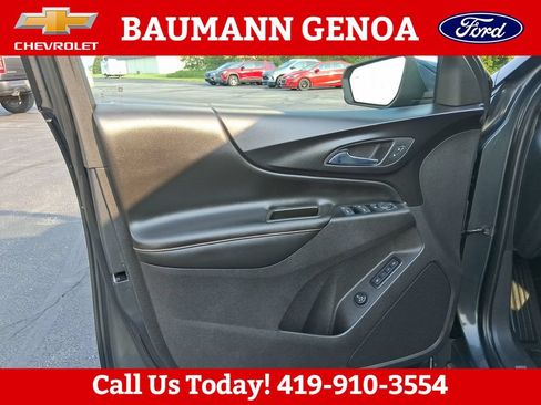 Used 2019 Chevrolet Equinox Premier w/ LPO, Floor Liner Package FWD image 11