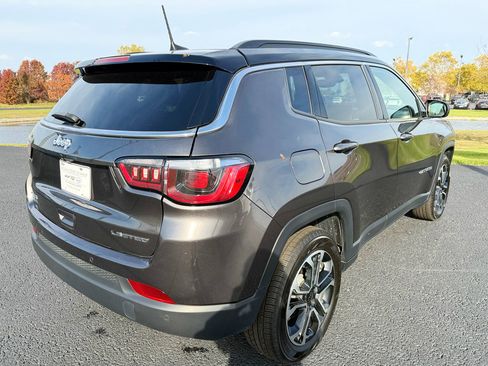 Used 2024 Jeep Compass Limited image 8