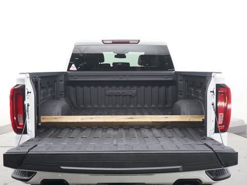 Used 2024 GMC Sierra 1500 AT4 AWD/4WD image 16