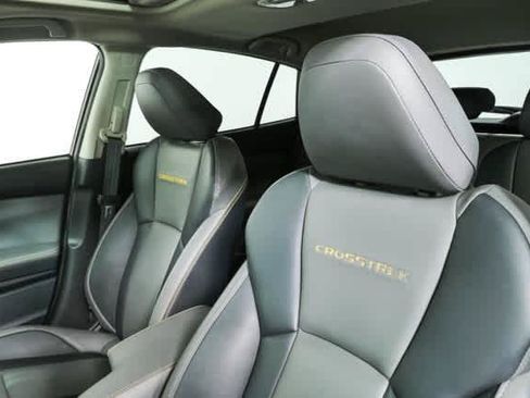Used 2021 Subaru Crosstrek 2.5i Sport w/ Moonroof Package AWD/4WD image 9