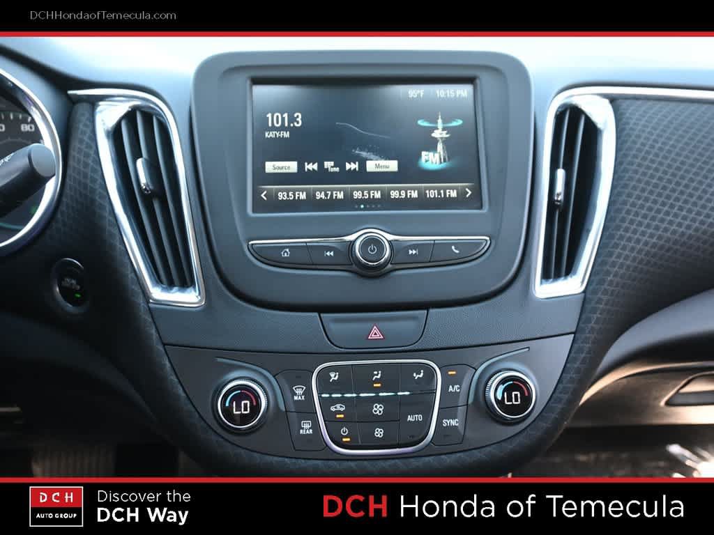 Used 2018 Chevrolet Malibu Hybrid FWD image 12