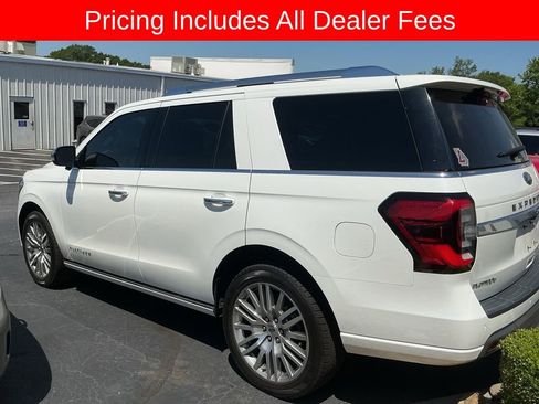 Used 2022 Ford Expedition Platinum RWD image 2