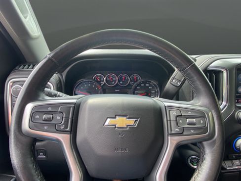 Used 2022 Chevrolet Silverado 1500 LT w/ Safety Package AWD/4WD image 15