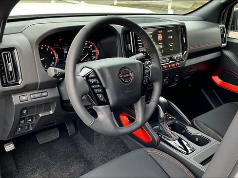 New 2025 Nissan Frontier PRO-4X image 7