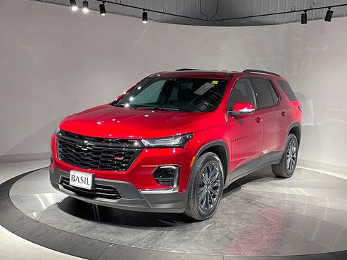 Used 2023 Chevrolet Traverse RS w/ LPO, Floor Liner Package image 8