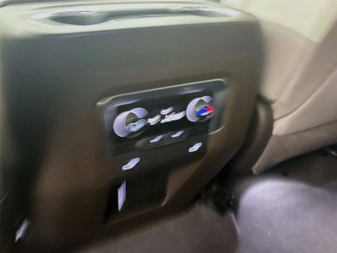 Used 2022 Chevrolet Suburban LS w/ Driver Alert Package RWD image 17