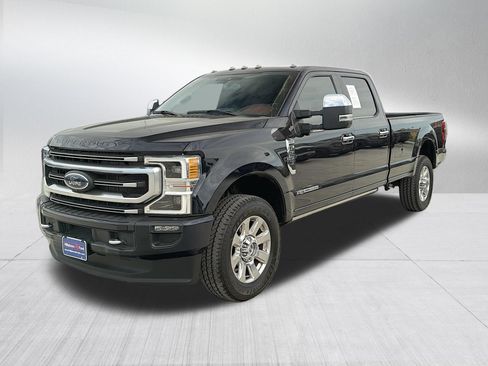 Used 2022 Ford F250 Platinum AWD/4WD image 2