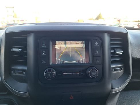 Used 2024 RAM 2500 Tradesman w/ Chrome Appearance Group image 25