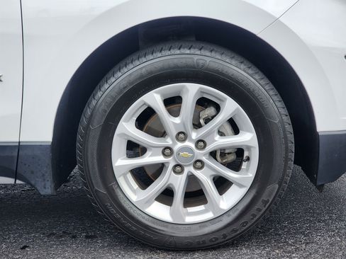 Used 2021 Chevrolet Equinox LS w/ LS Convenience Package image 6