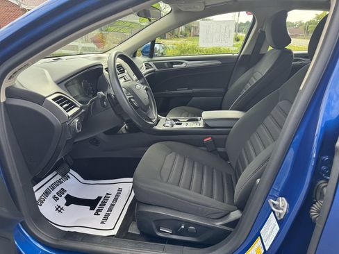 Used 2018 Ford Fusion SE image 8