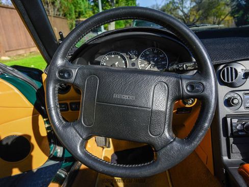 Used 1991 MAZDA MX-5 Miata Special Edition image 37