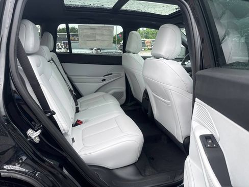 New 2026 Jeep Cherokee Limited AWD/4WD image 23