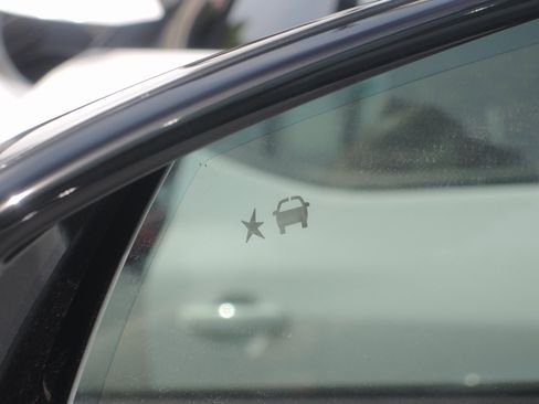 New 2025 Chevrolet Silverado EV LT image 23