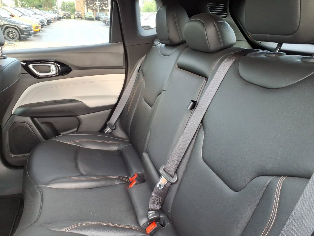 Certified 2024 Jeep Compass Limited AWD/4WD image 12