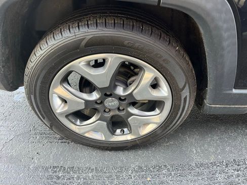 Used 2019 Jeep Compass Limited image 23