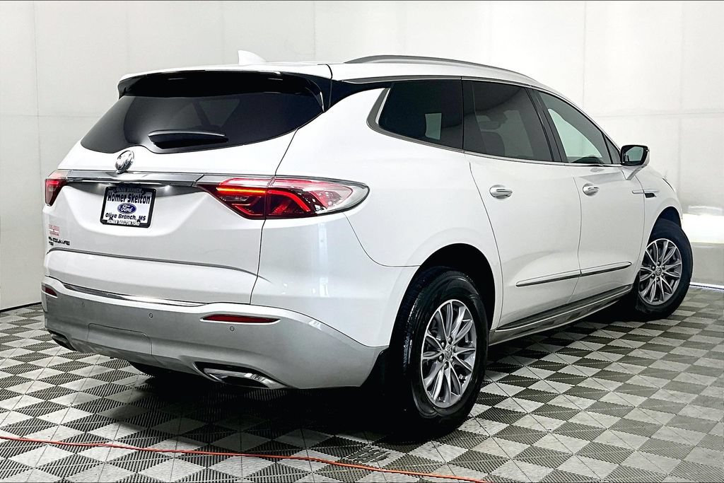 Used 2023 Buick Enclave Premium w/ LPO, Floor Liner Package AWD/4WD image 12