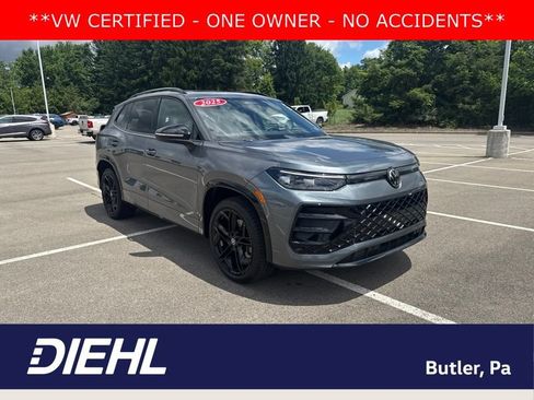 Used 2025 Volkswagen Tiguan SE R-Line AWD/4WD image 1