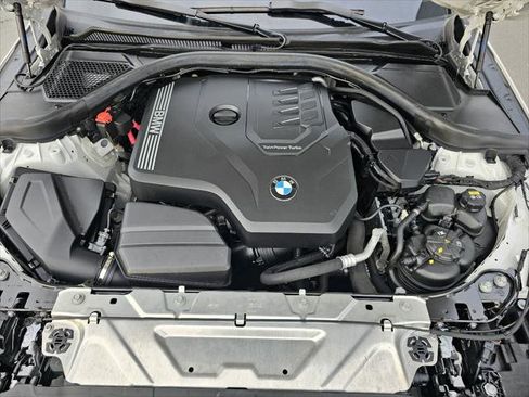 Used 2022 BMW 230i Coupe w/ Convenience Package image 8