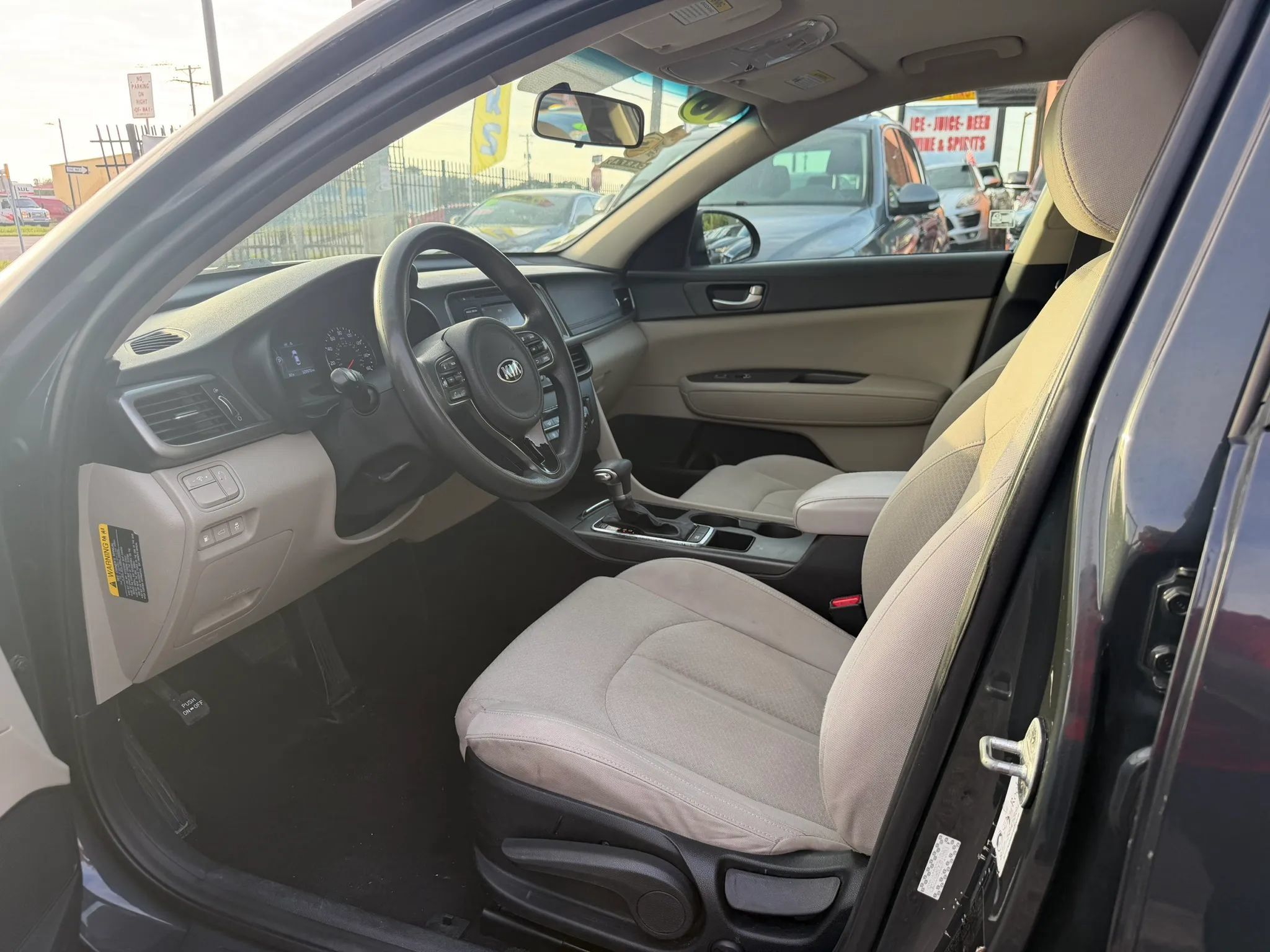 Used 2016 Kia Optima LX FWD image 8