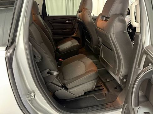 Used 2017 Chevrolet Traverse LT w/ Style and Technology Package AWD/4WD image 8
