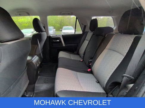 Used 2022 Toyota 4Runner SR5 AWD/4WD image 25