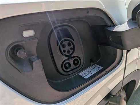 Certified 2023 Volkswagen ID.4 Pro S RWD image 11