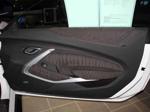 Used 2023 Chevrolet Camaro ZL1 image 25