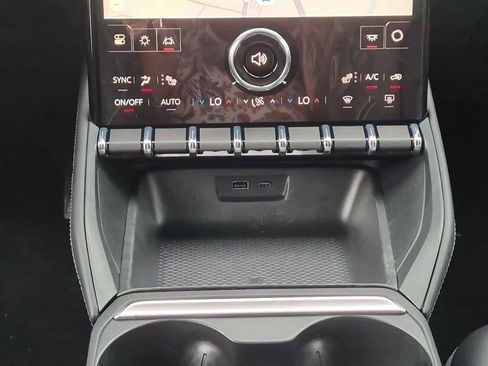New 2027 GMC Terrain Elevation w/ Elevation Premium Package AWD/4WD image 25