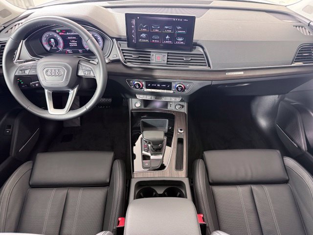 Certified 2024 Audi Q5 2.0T Premium Plus w/ Premium Plus Package AWD/4WD image 16