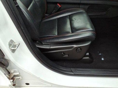 Used 2024 Dodge Durango GT image 10