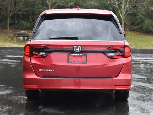 Certified 2024 Honda Odyssey Sport image 33
