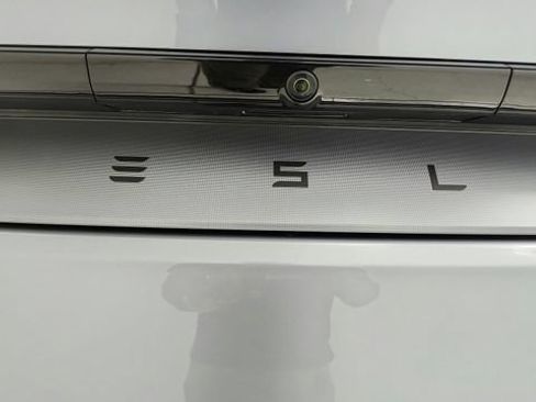 Used 2026 Tesla Model Y Performance AWD/4WD image 31