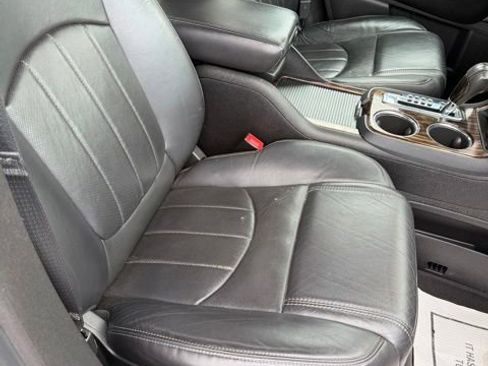 Used 2016 GMC Acadia Denali AWD/4WD image 16