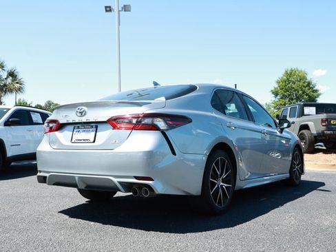 Used 2023 Toyota Camry SE FWD image 6