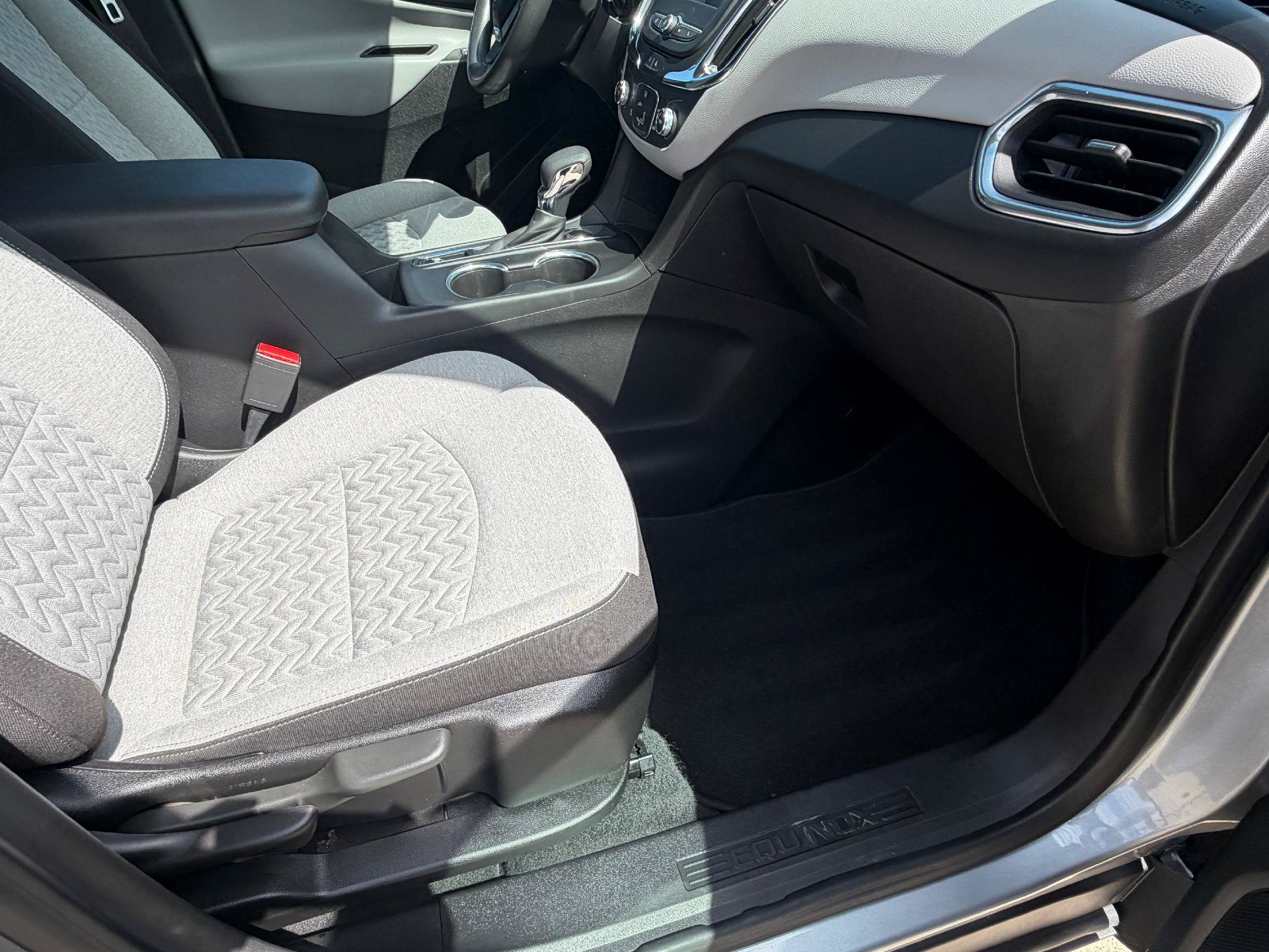 Used 2023 Chevrolet Equinox LS w/ LS Convenience Package FWD image 27