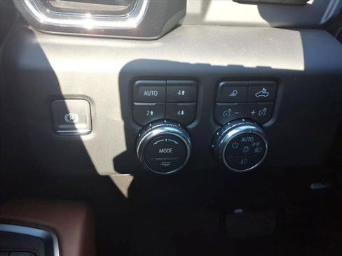 New 2026 GMC Sierra 2500 Denali Ultimate image 21