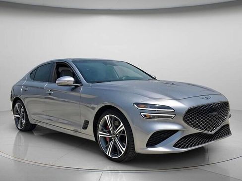 Used 2024 Genesis G70 3.3T Advanced RWD image 9