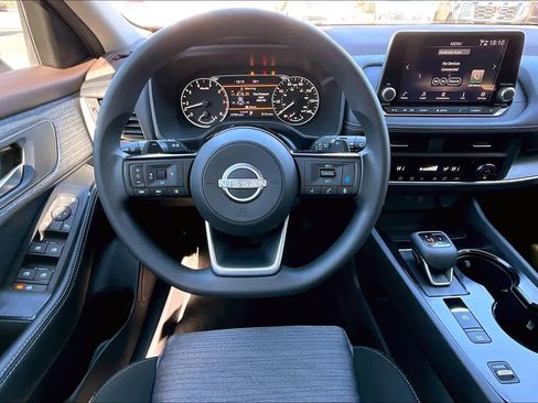 Certified 2023 Nissan Rogue SV image 6