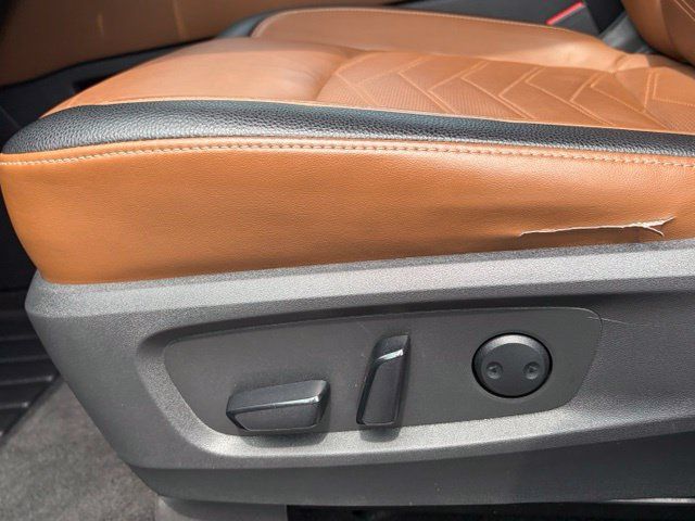 Certified 2022 Nissan Pathfinder Platinum w/ Cargo Package AWD/4WD image 17