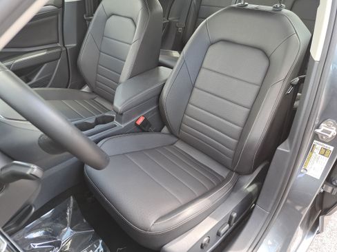Used 2024 Volkswagen Jetta SE FWD image 15