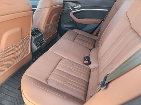 Used 2019 Audi e-tron Prestige image 31