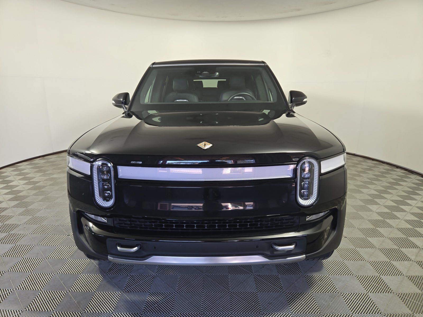 Used 2023 Rivian R1S Adventure Quad AWD/4WD image 8