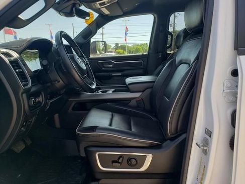 Used 2022 RAM 1500 Laramie w/ Sport Appearance Package AWD/4WD image 10