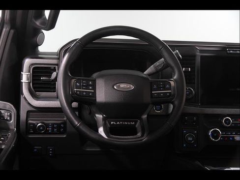 Used 2025 Ford F250 Platinum AWD/4WD image 7